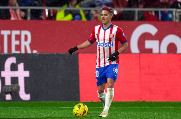 Couto trên đường gia nhập Dortmund.